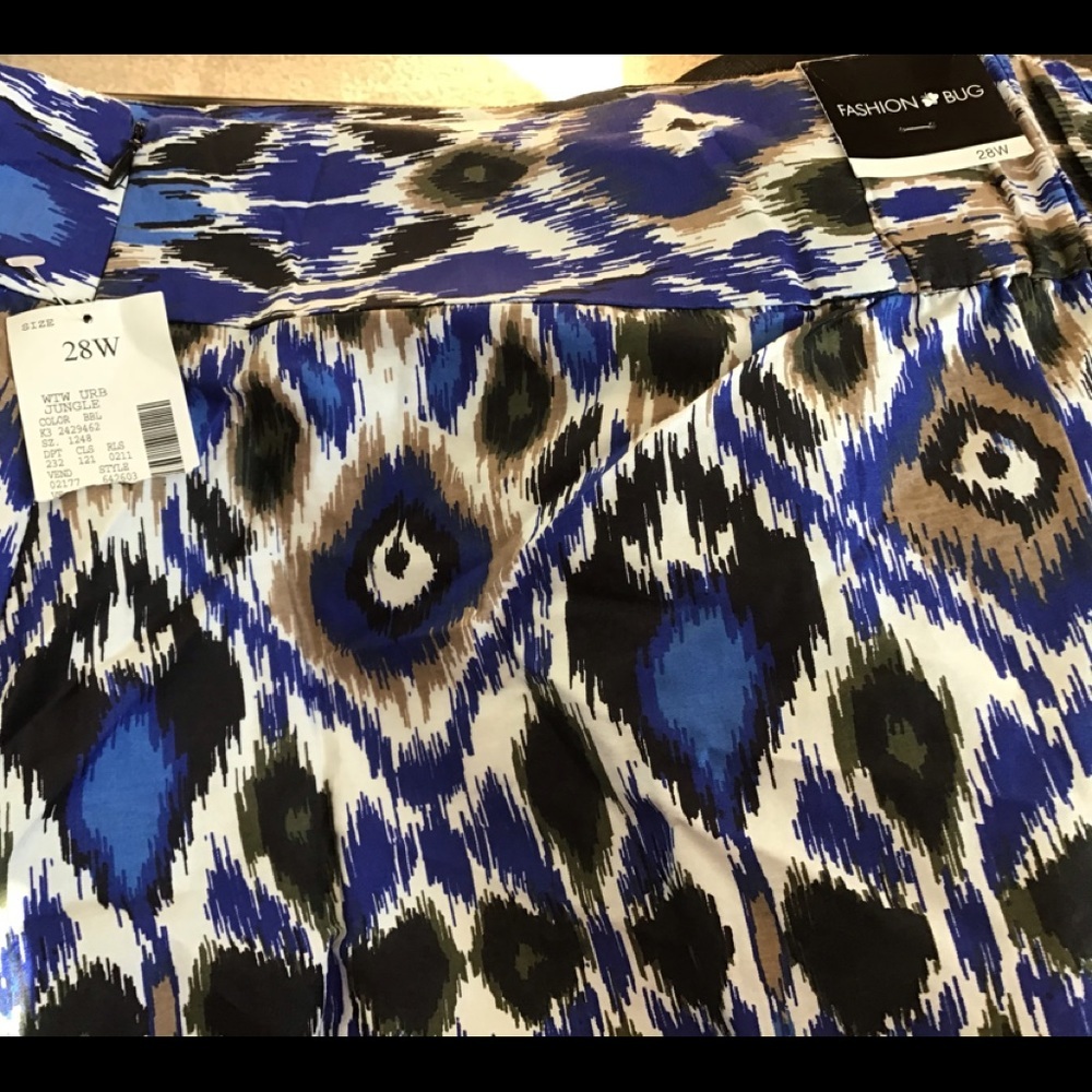 🇺🇸Fashion Bug Size 28 pattern skirt NWT - Picture 2 of 4